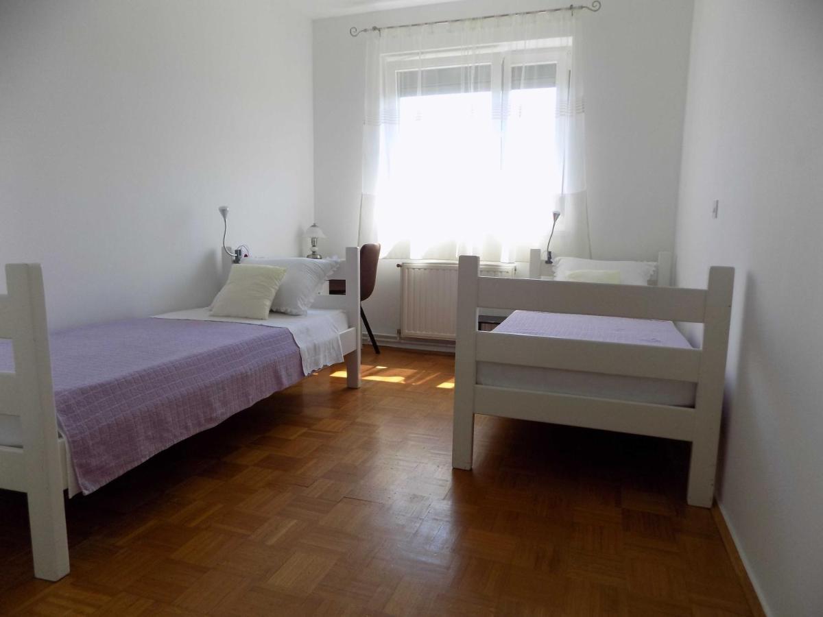 Apartman Borna Врбник Екстер'єр фото